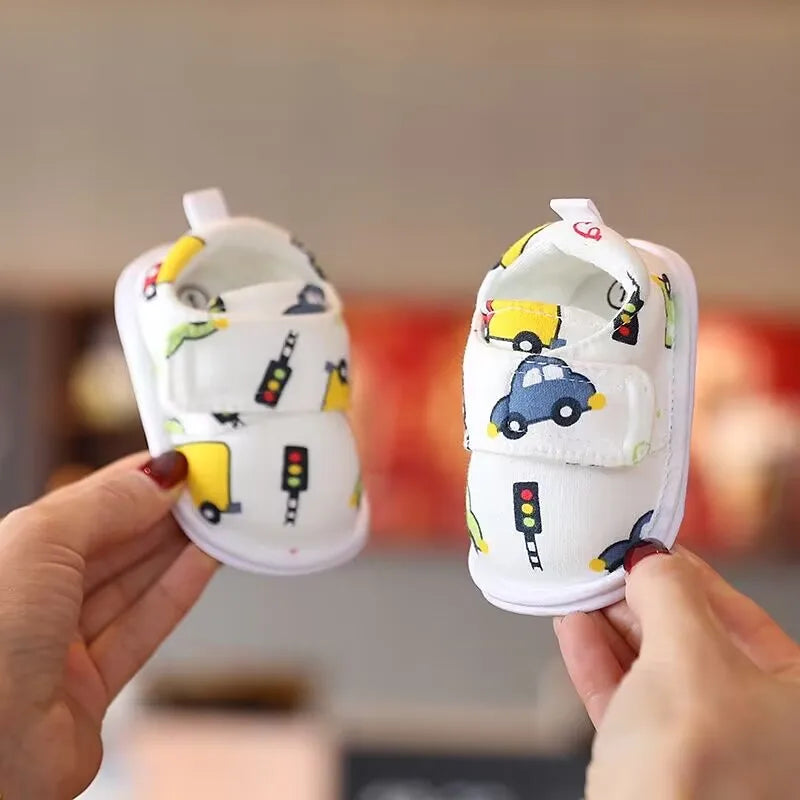 Safegrow TinyPaws™ - Erstlaufschuhe mit süßem Bärendesign & weicher Sohle