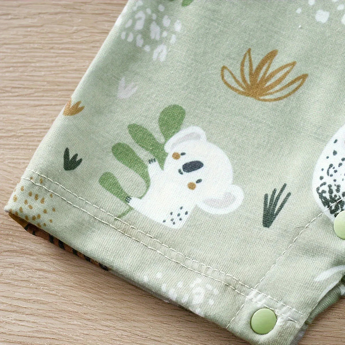 Safegrow Little Safari™ - Zweiteiliger Baby-Strampler mit Tiermotiven