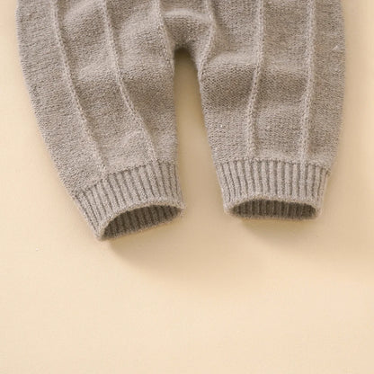 Safegrow CozyLoops™- Neugeborenen-Outfit aus atmungsaktivem Strick